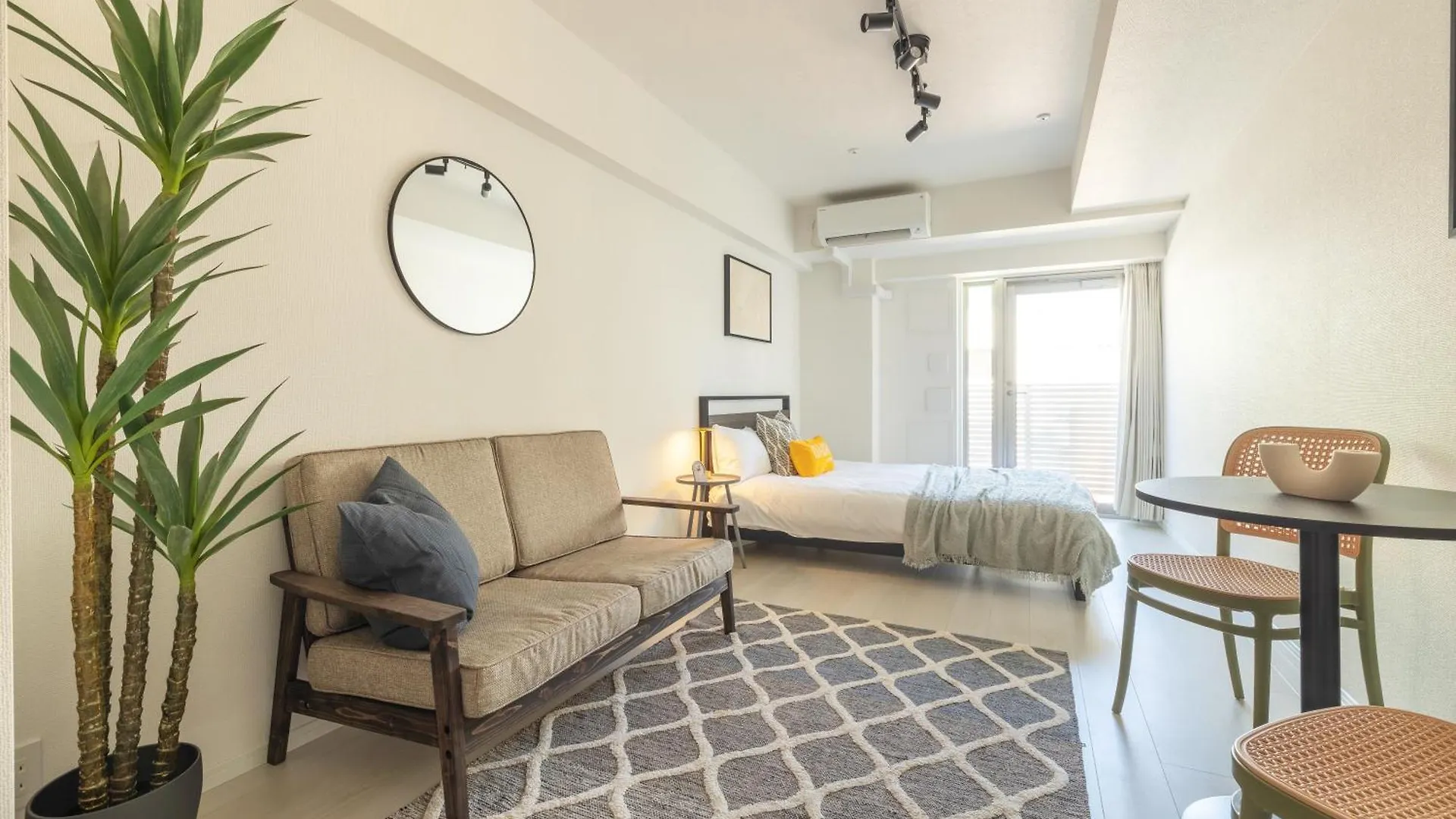 Apartment Dash Living Ueno Park Tokyo